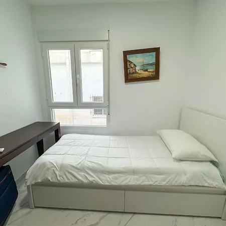 דירה Luxury Oceanfront Amazing View Playa Del Acequion טורבייחה